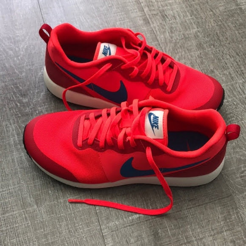 Nike waffle trainer sp Starfish size 8